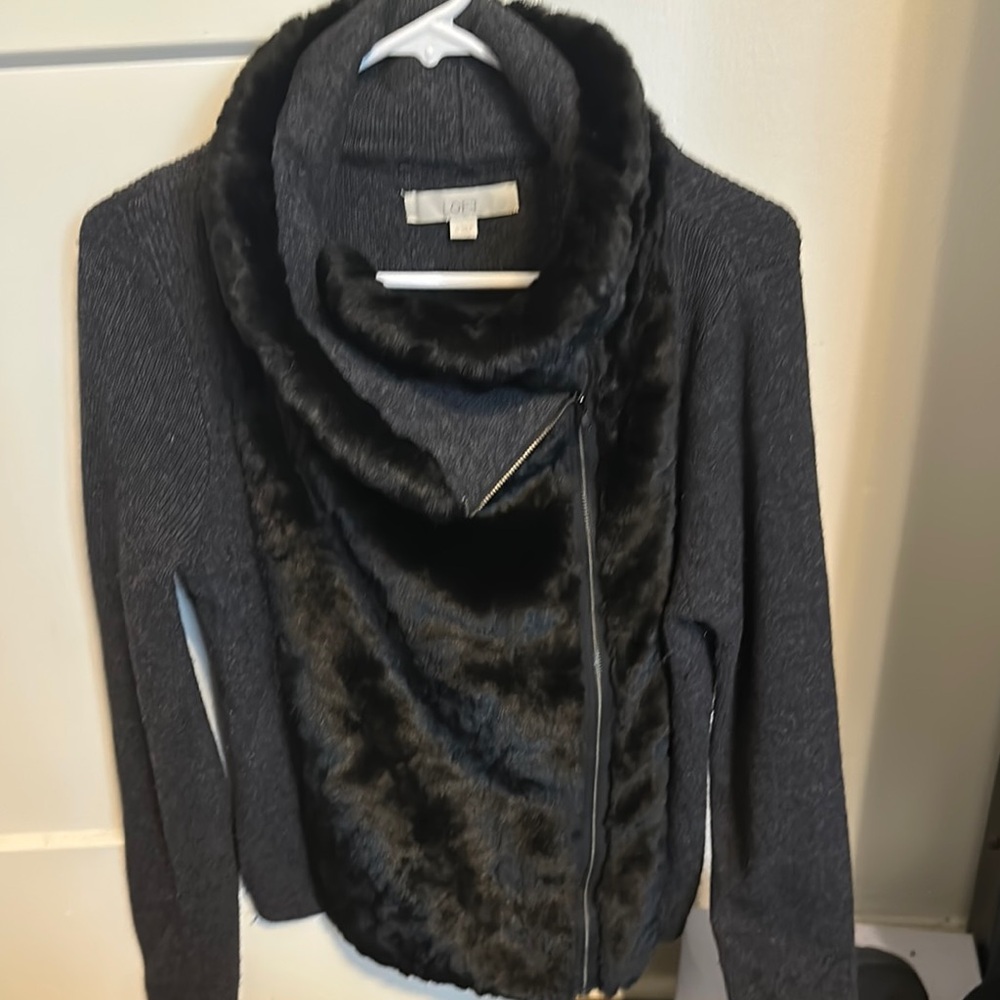 Cozy Black Sweater with Faux Fur Trim